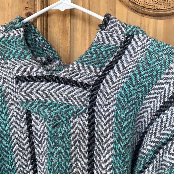 Drug Rug pull over. XS - Picture 2 of 3